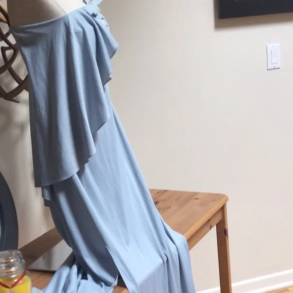 HOST PIC💕💕Beautiful Light Blue Long Dress Sz 5/6 - Picture 3 of 6